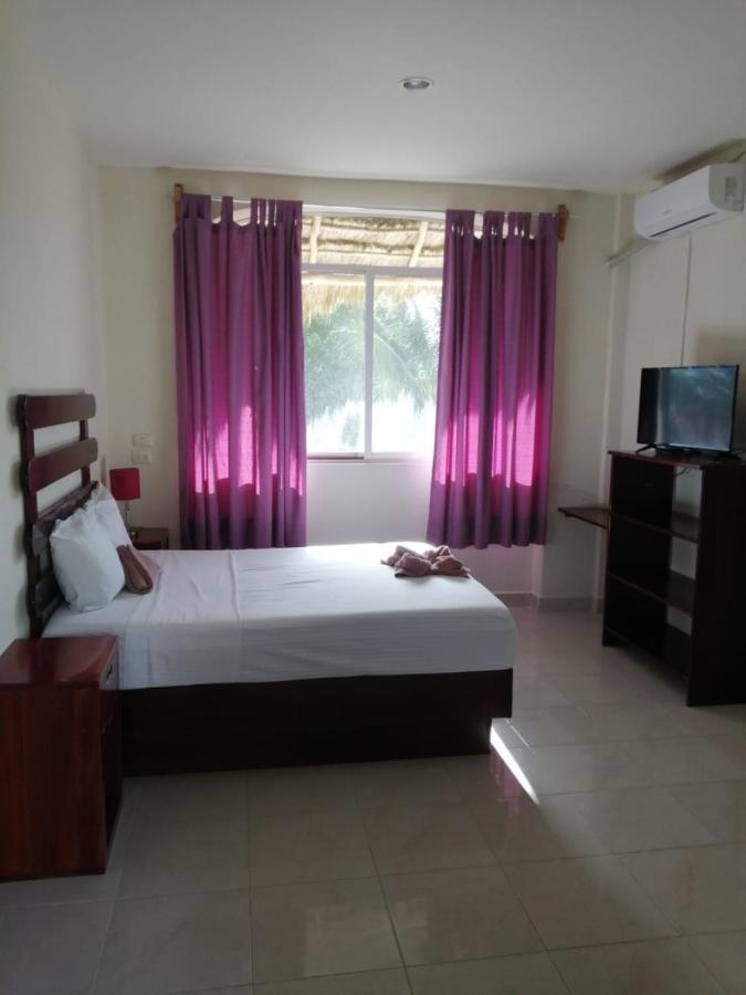 Porto Coral Hotel & Suites Mahahual Buitenkant foto