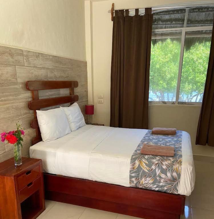 Porto Coral Hotel & Suites Mahahual Buitenkant foto