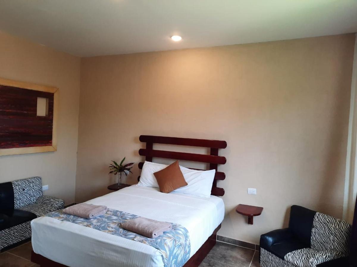 Porto Coral Hotel & Suites Mahahual Buitenkant foto